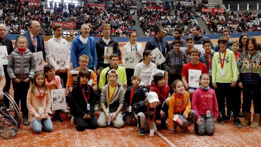 Foto de familia de la primera Fiesta del Tenis