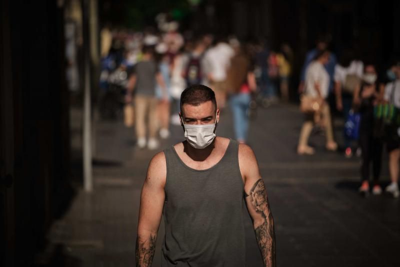 Paseo por Santa Cruz Mascarillas covid19  | 20/05/2020 | Fotógrafo: Andrés Gutiérrez Taberne