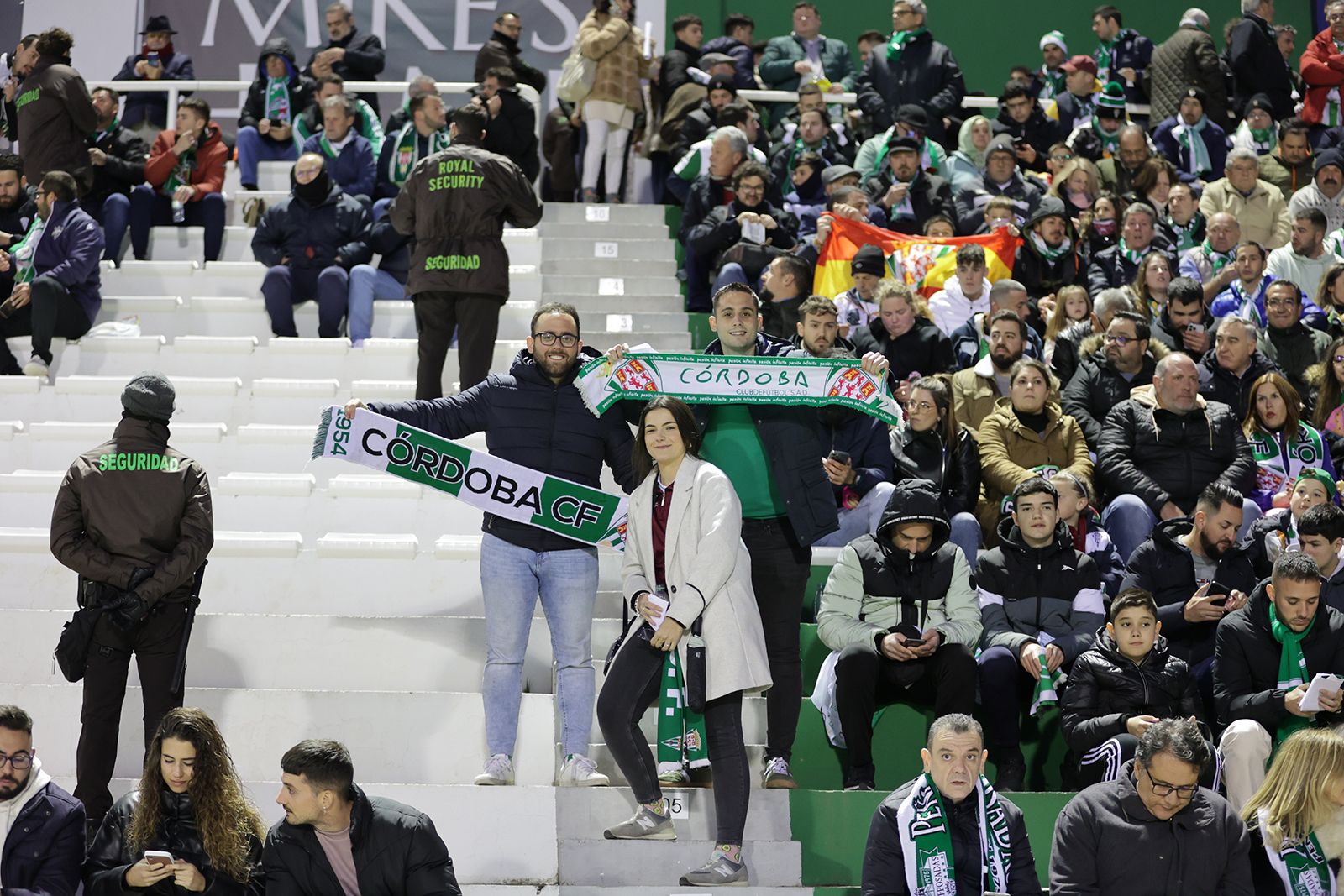 Antequera-Córdoba CF: las imágenes de la afición blanquiverde