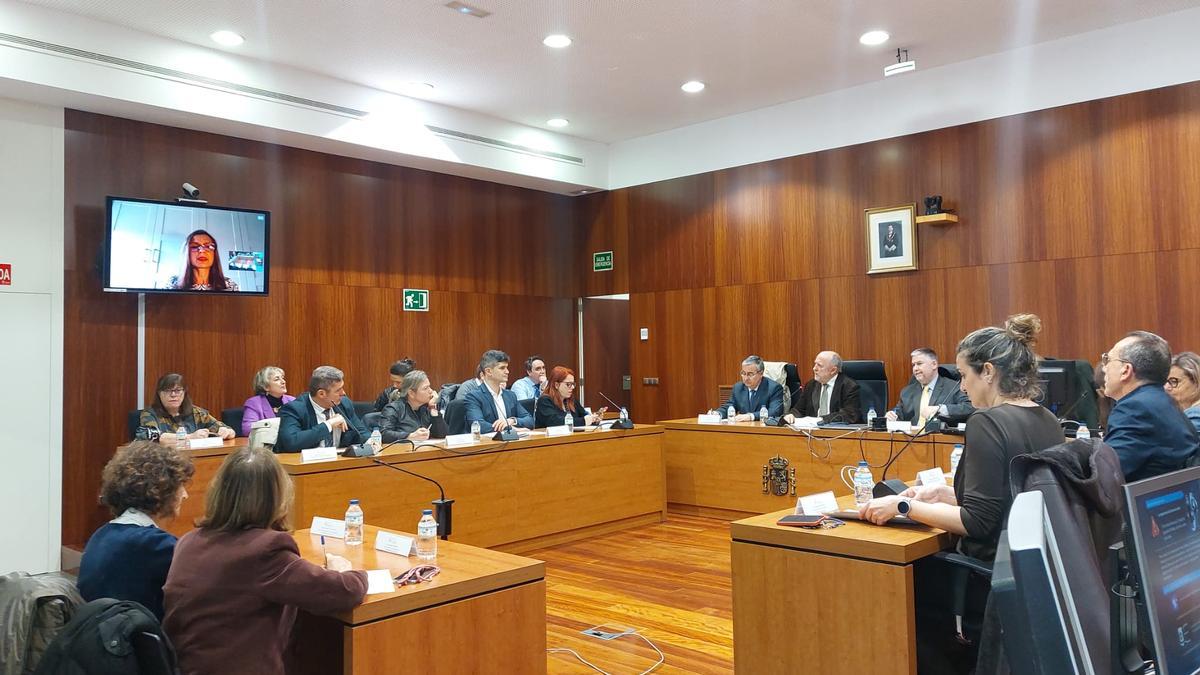 Imagen de la VII Comisión Provincial de Violencia de Género celebrada esta mañana en la Audiencia Provincial de Zaragoza.
