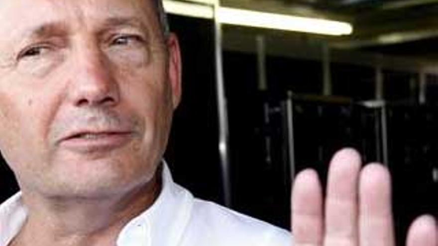 Ron Dennis dejará de ser el patrón de McLaren