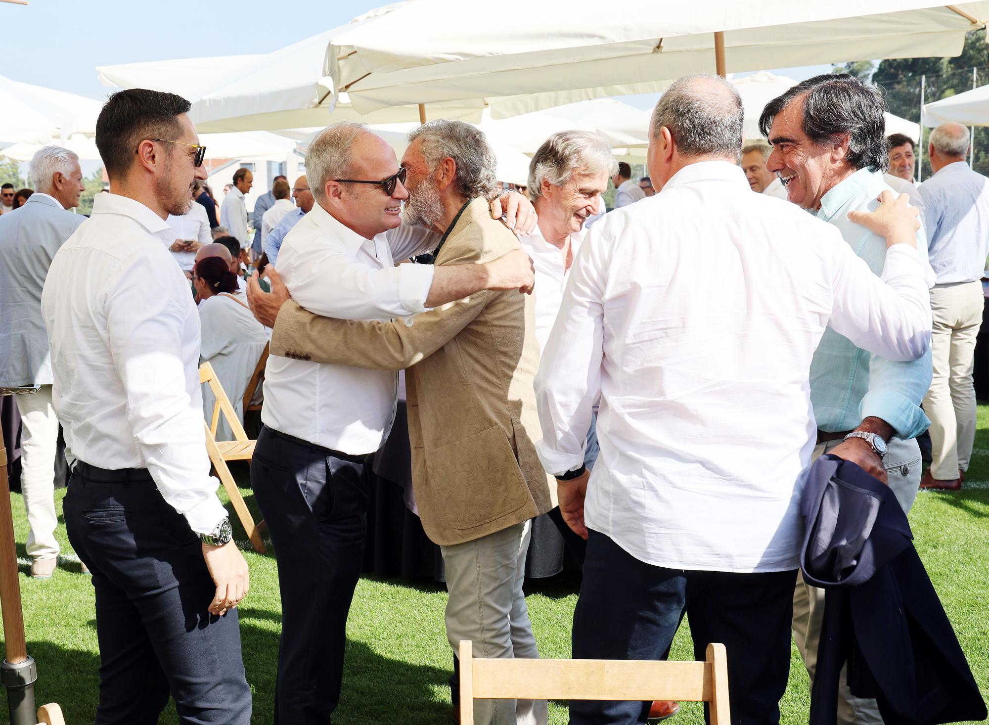 El Celta se rodea de su gran familia y de representantes institucionales por su centenario