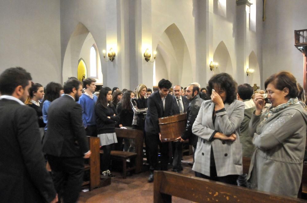 Funeral en Laviana por Marta Pérez, la joven de 17 años fallecida en accidente de tráfico.