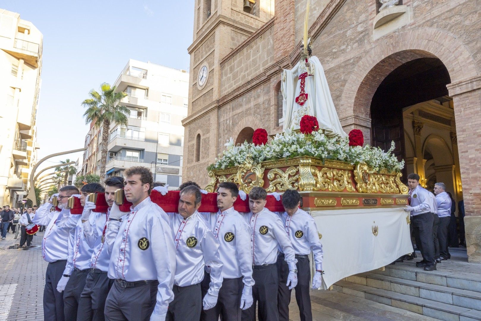 Las imágenes de la procesión del Encuentro del Domingo de Resurrección en Torrevieja