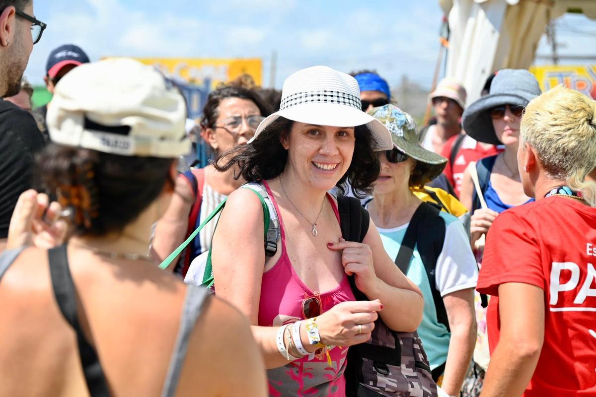 Primeros asistentes al festival, este martes.