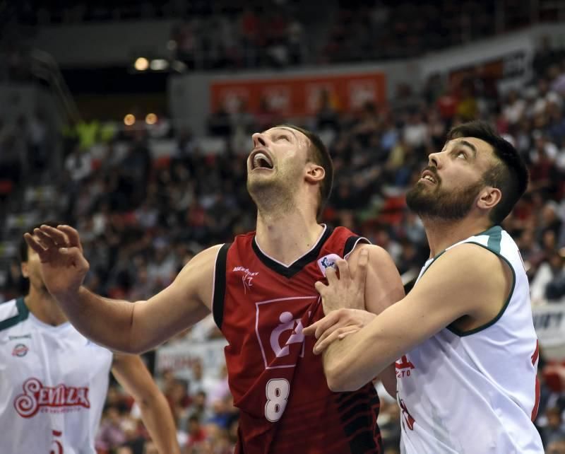 Las mejores imágenes del triunfo del CAI Zaragoza sobre el Sevilla (91-87)