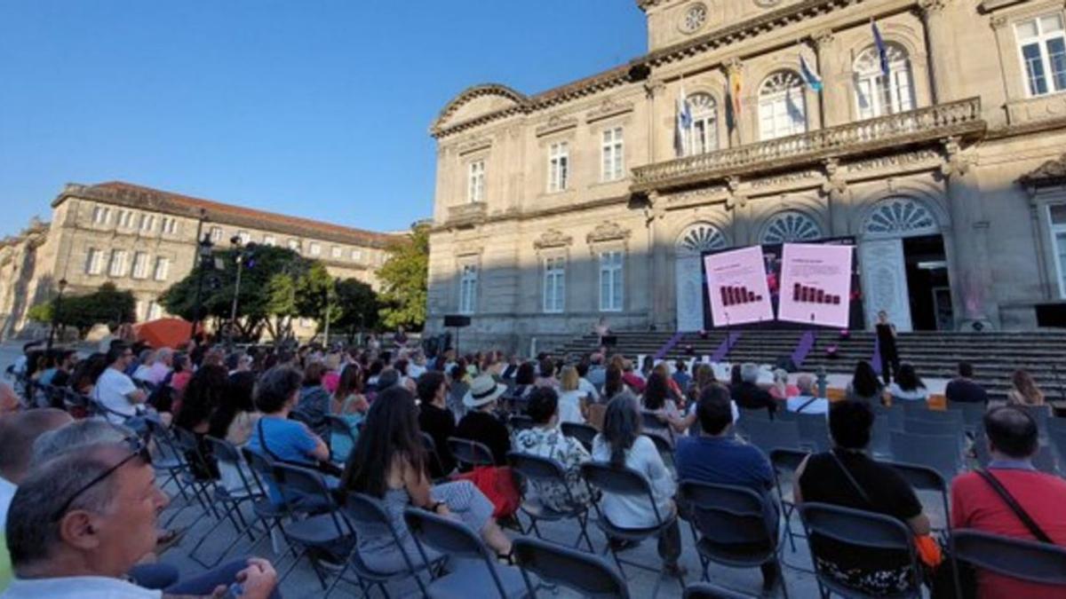 Una imagen de la gala, que tuvo lugar en la escalinata del Pazo Provincial.   | // FDV