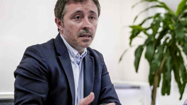 Javier Ureña durante la entrevista en la sede del Servei de Salut. | B. RAMON