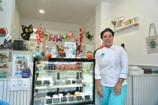 Los negocios de A Coruña apuestan por la decoración temática para atraer nuevos clientes este Halloween: "Más que miedo es diversión"
