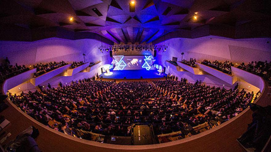 Escenario del Auditorio Provincial de Alicante (ADDA) durante la ala de los Premios Importantes