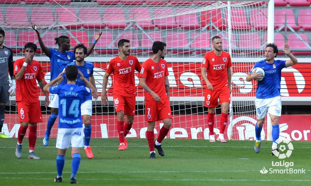 Fútbol: Así ha sido el Numancia-Real Oviedo