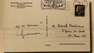 La postal que Raymond Queneau envió a Patrick Modiano.