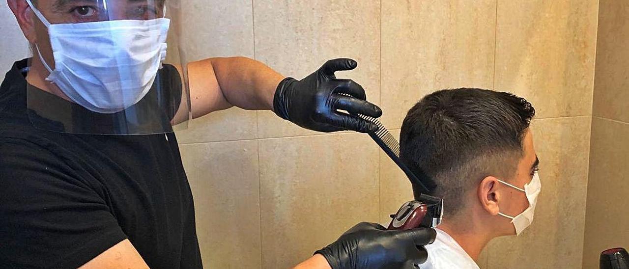 Las peluquerías afrontan su apertura con incertidumbre