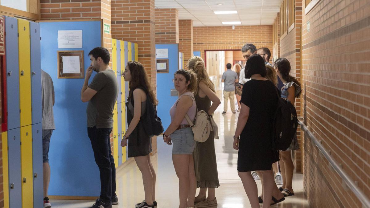 Oposiciones de Educación en el IES Districte Marítim de València.