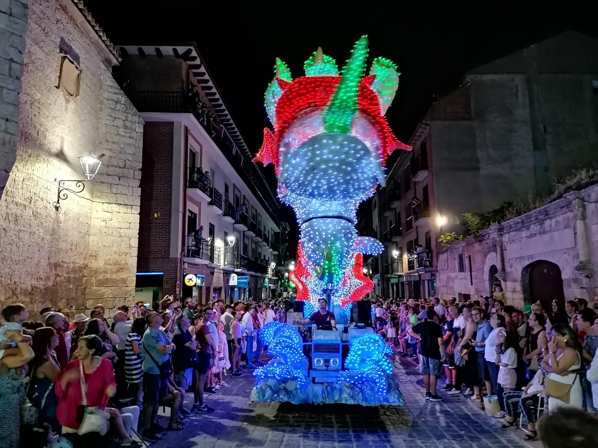 GALERÍA | Las carrozas llenan las calles de Toro de Fantasía