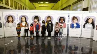 Zaragoza se suma al 8M con una campaña en las calles: 'Por mi y por todas mis compañeras'