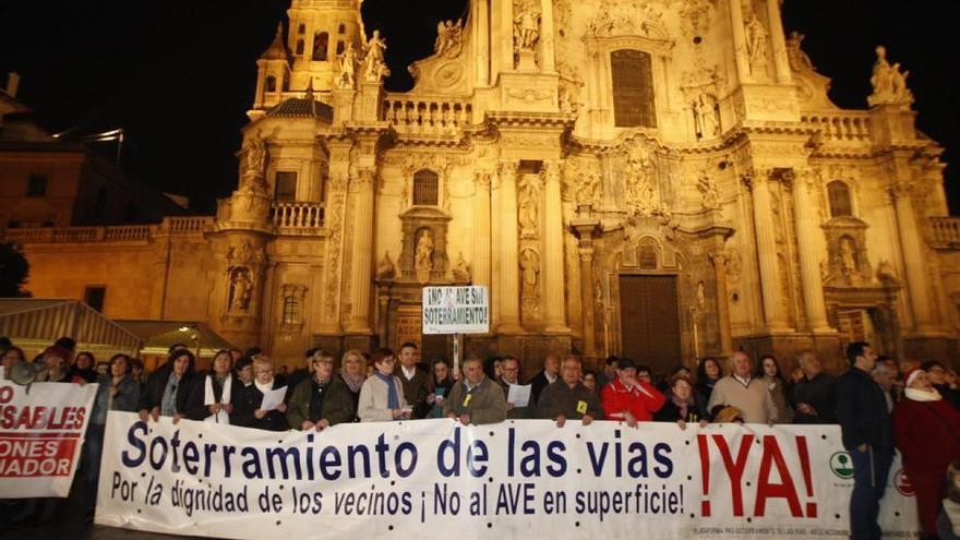 La lucha por el soterramiento, en Belluga