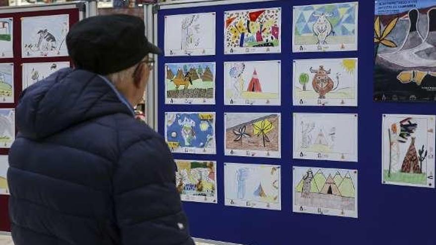 Los niños de Llaranes exponen sus pinturas en Avilés