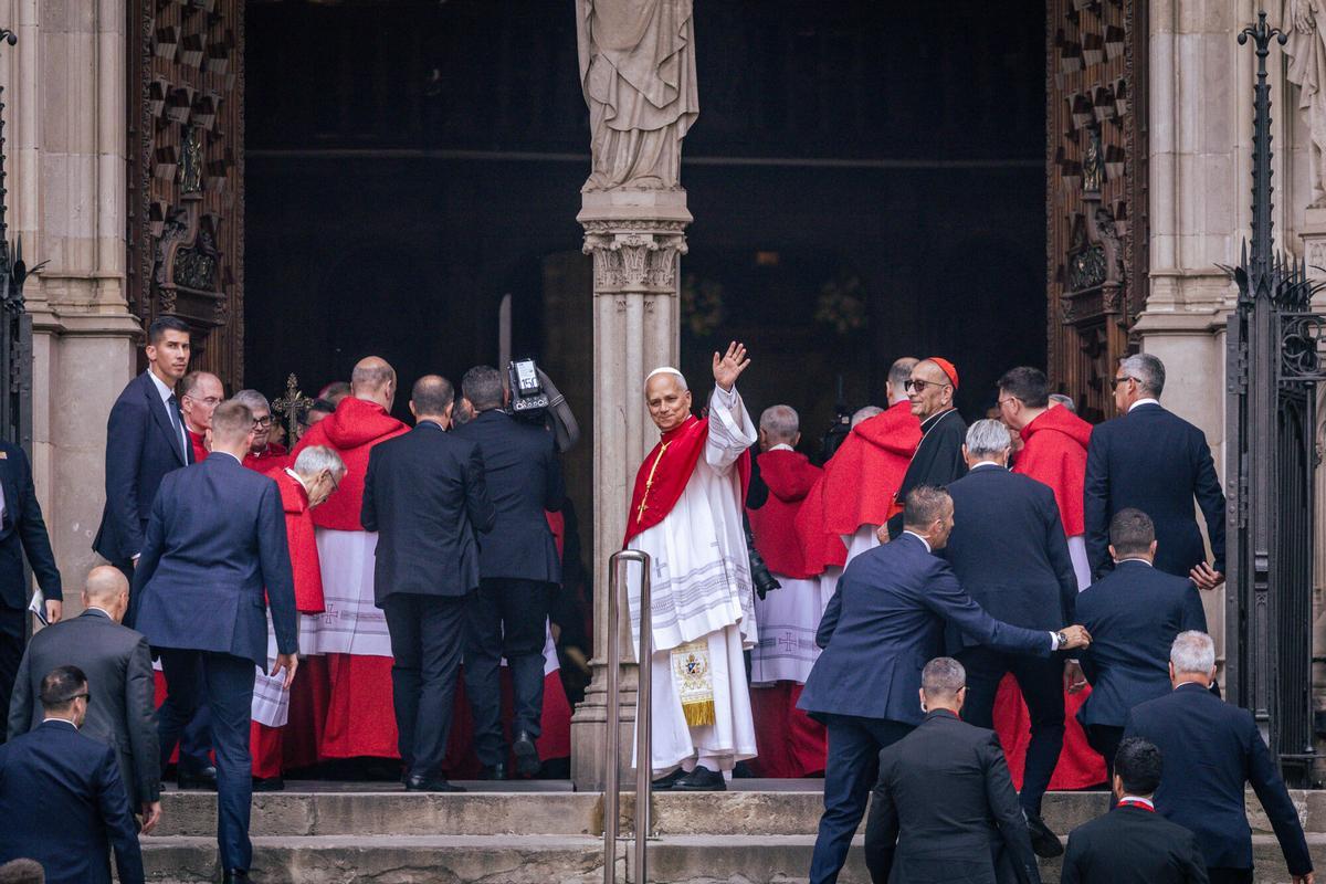 Visita del papa León XIV a la catedral de Barcelona | FOTOS