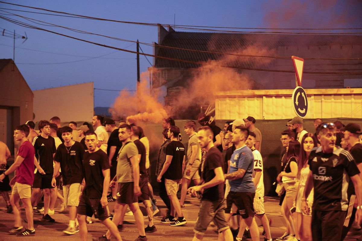 Grupos ultras en las calles de Torre Pacheco.
