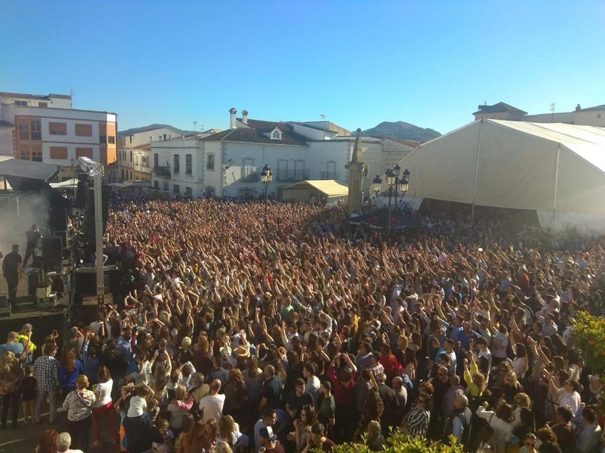 Feria Agroalimentaria de Valdefuentes.