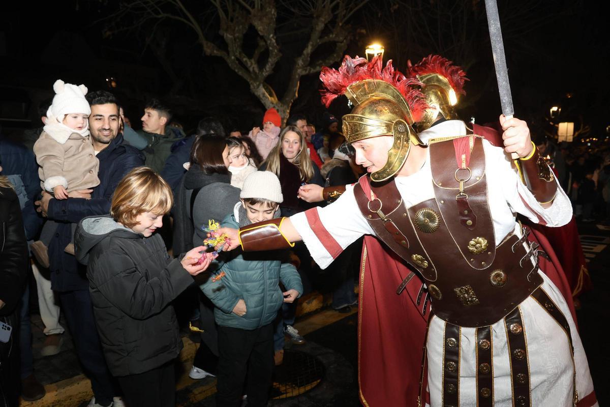Encuéntrate en la Cabalgata de Reyes de Vilagarcía Encuéntrate en la Cabalgata de Reyes de Vilagarcía