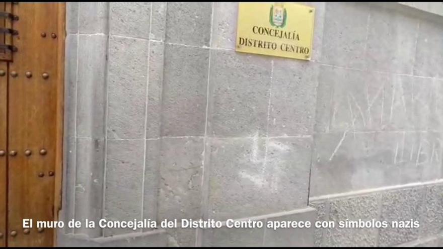 Símbolos nazis en los muros de la Concejalía del Distrito Centro de Las Palmas de Gran Canaria