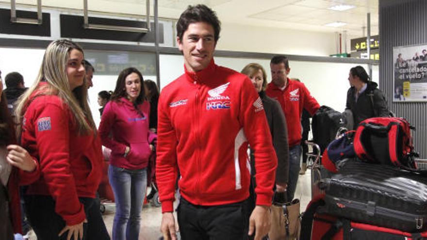 Joan Barreda, en el aeropuerto de Manises