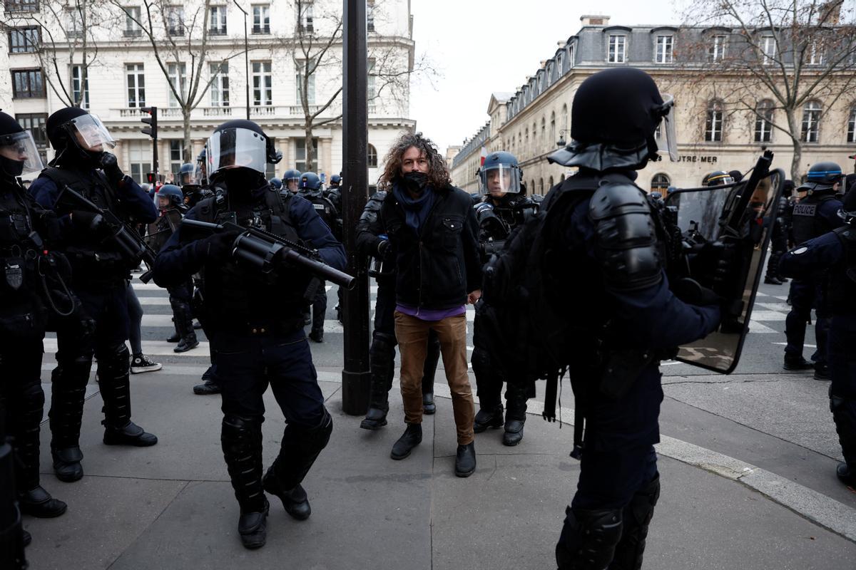 Segundo día de huelgas y manifestaciones en Francia