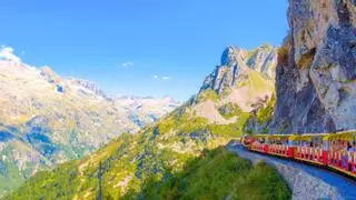 La histórica ruta en tren que une España y Francia: alcanza una altitud de casi 2000 metros y solo funciona con buen tiempo