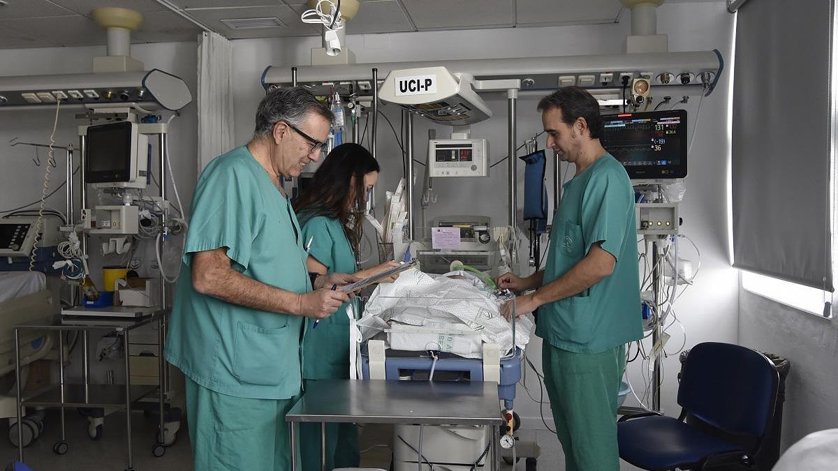 El Hospital Reina Sofía inicia las obras de la nueva
Unidad de Cuidados Intensivos Pediátricos