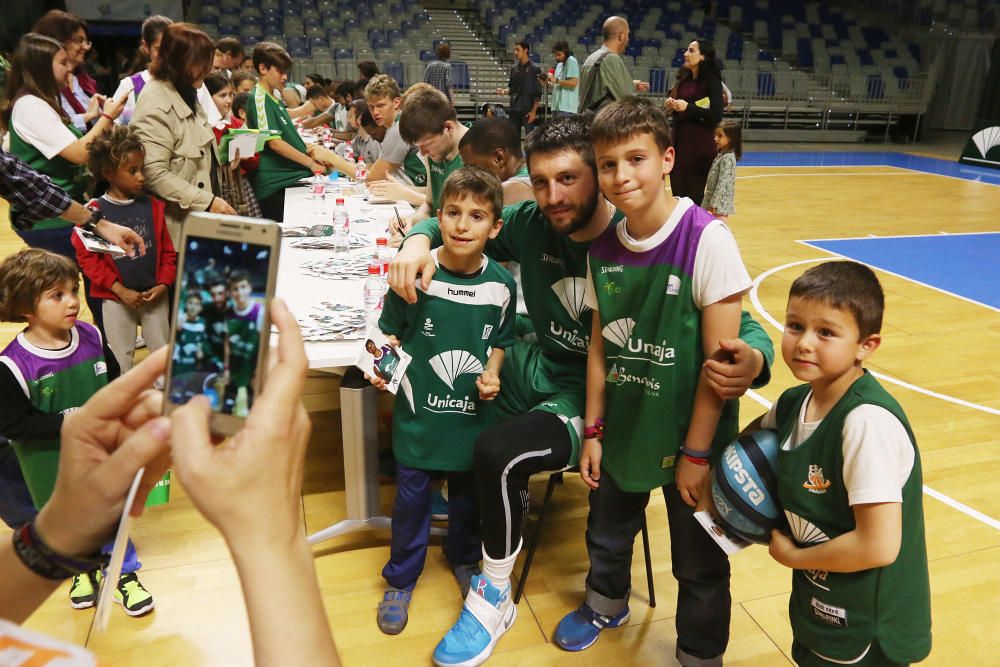 El Unicaja abre su entrenamiento al público