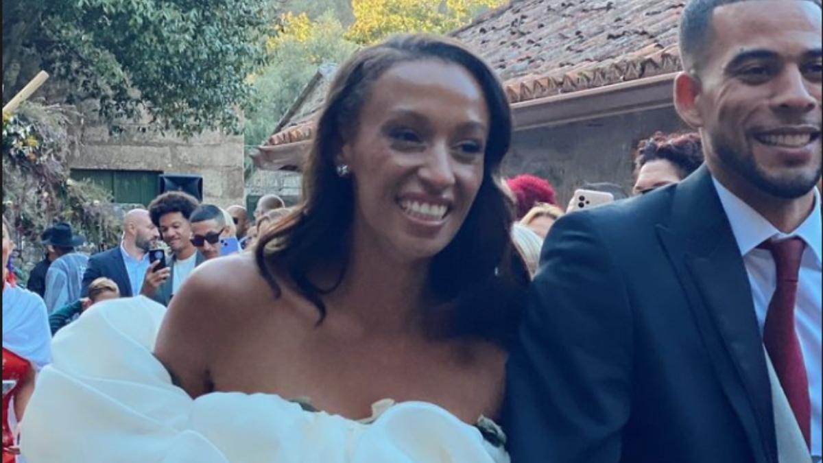 Ana Peleteiro se casa con el vestido de novia desmontable más elegante