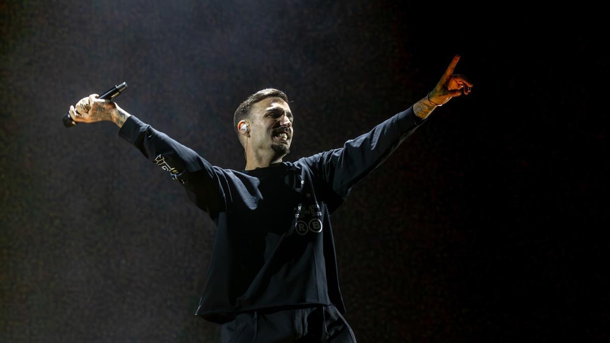 El cantante Rels B durante su concierto en el Movistar Arena