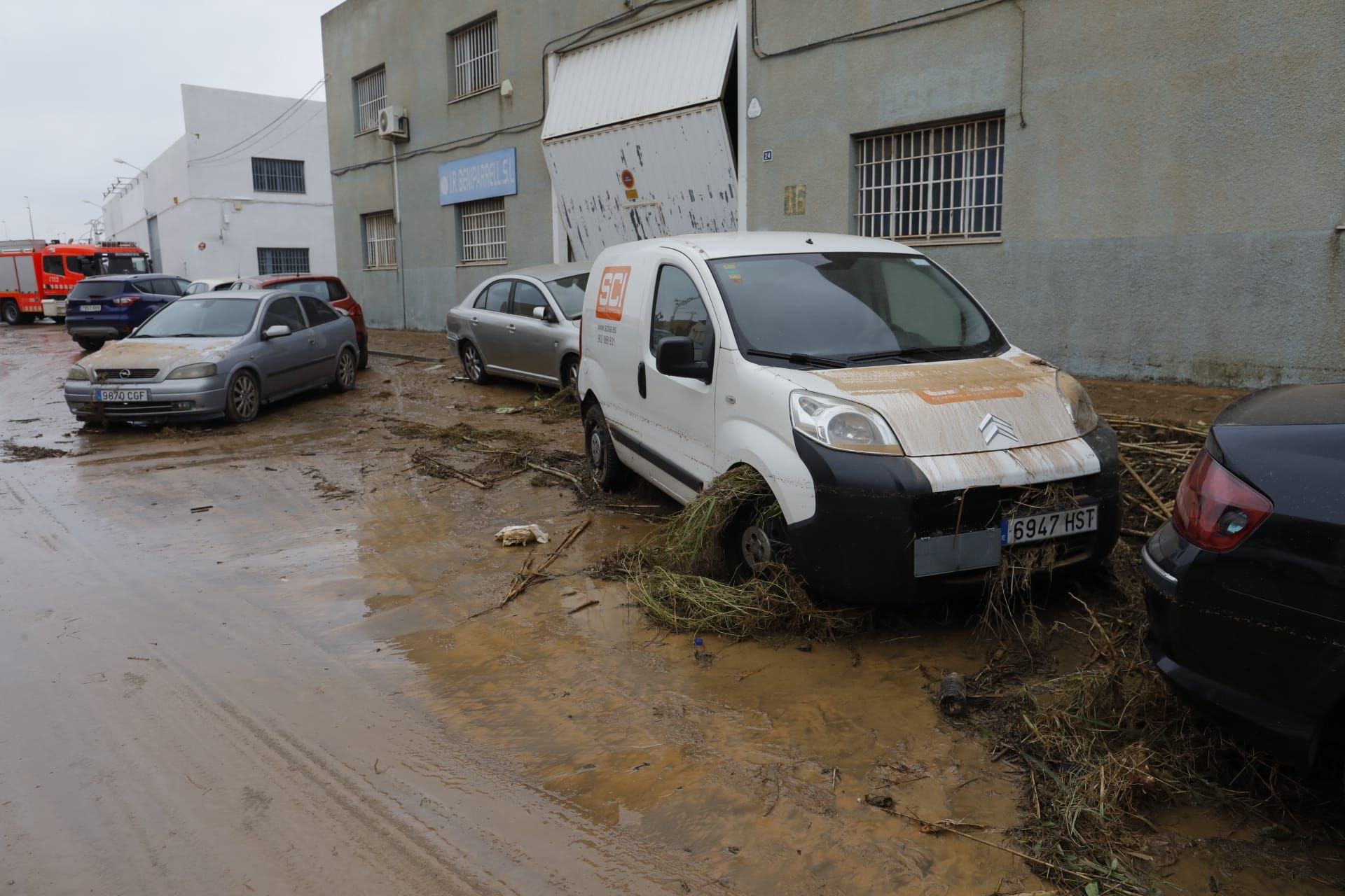 Daños en el polígono Vereda Sud de Beniparell