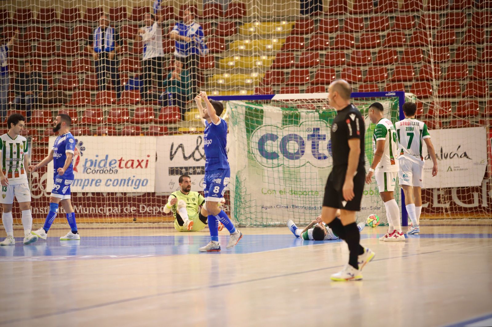 Córdoba Futsal - Manzanares : el partido en Vista Alegre en imágenes