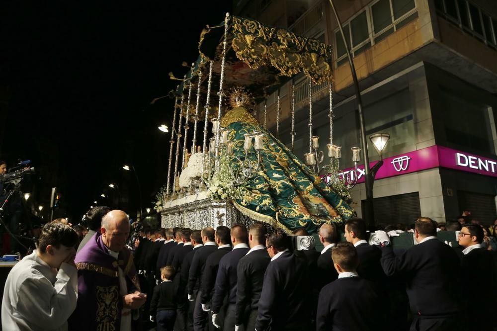 La Esperanza y el Cristo de la Caída protagonizaron el Encuentro en la Vía Doloresa de la Semana Santa de Torrevieja