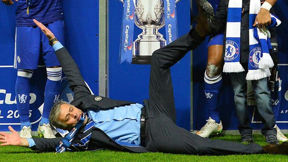 Mourinho celebró el título más que ningún otro jugador del Chelsea