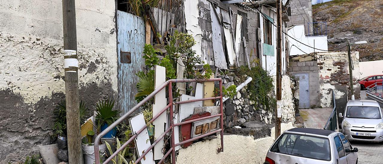 Infraviviendas en el Risco de San Nicolás. | |