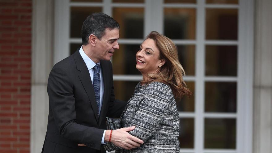 Sánchez compromete mayor vigilancia para el entorno “convulso” de Canarias