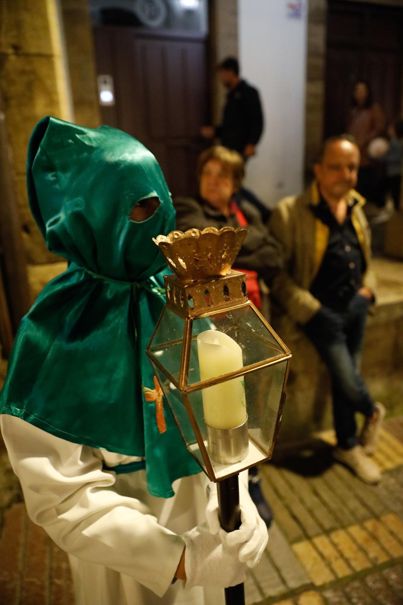 EN IMÁGENES: La procesión de Resurrección en Avilés