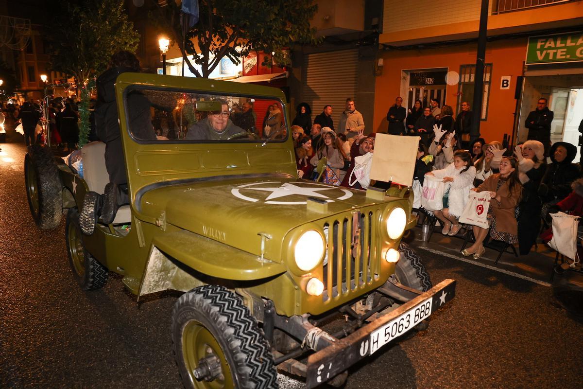 Los Reyes Magos llegan a València con las fallas de Malva-rosa-Cabanyal-Beteró