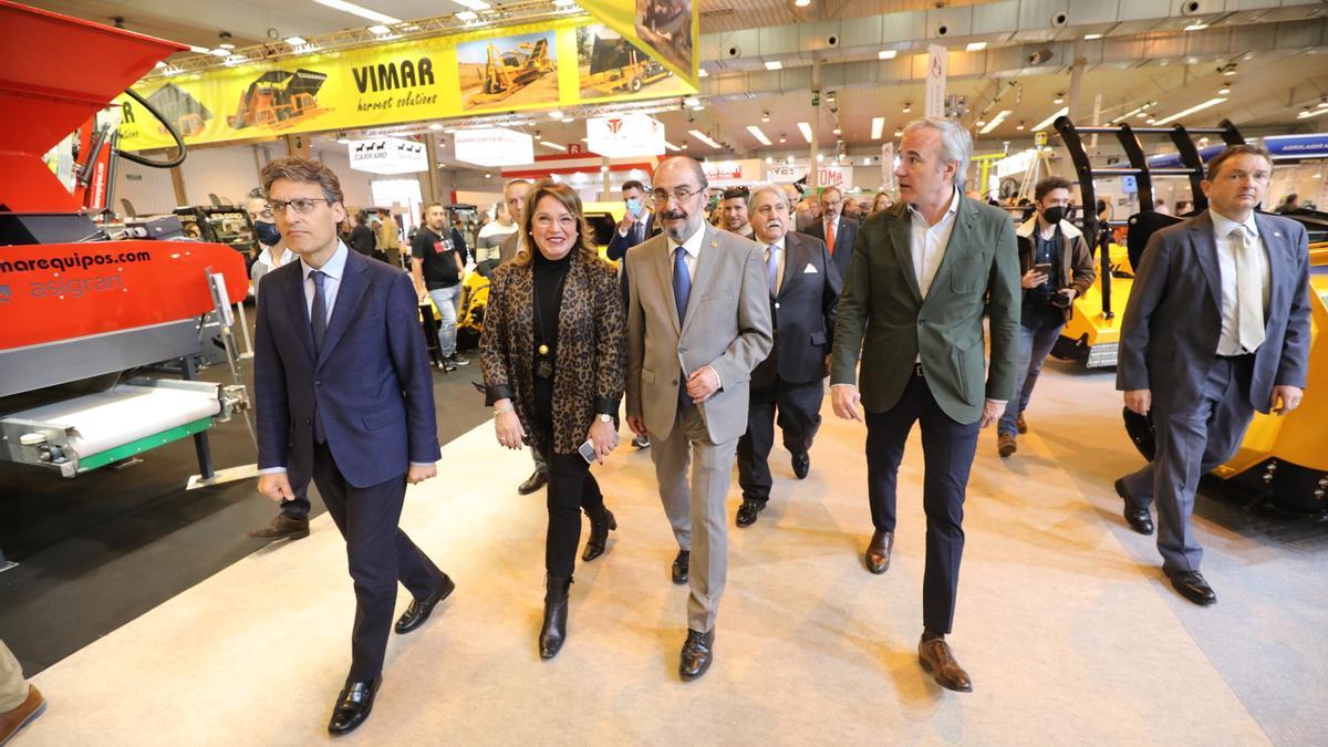 El secretario general de Agricultura y Alimentación, Fernando Miranda; la delegación del Gobierno en Aragón, Rosa Serrano; el presidente de la comunidad, Javier Lambám; el alcalde de Zaragoza, Jorge Azcón.