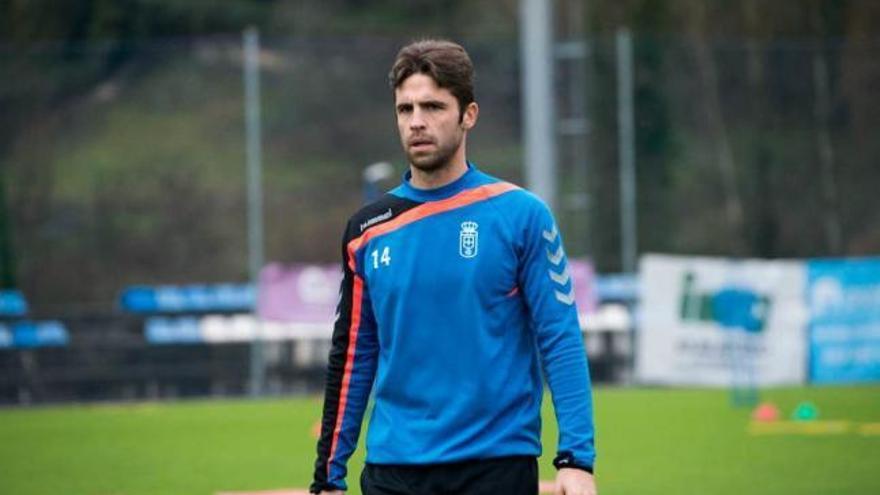 Héctor Verdés, durante un entrenamiento en las instalaciones de El Requexón.