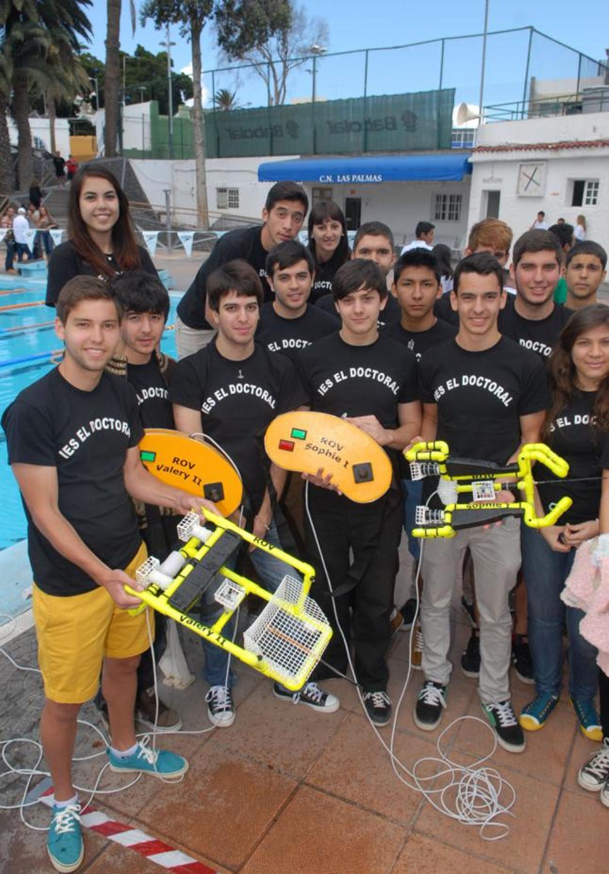 Aprendices de ingeniería robótica