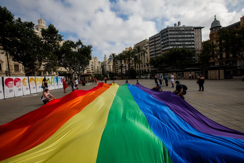 Lambda cierra en València el proyecto "Km por la diversidad y los derechos de las mujeres LTB"