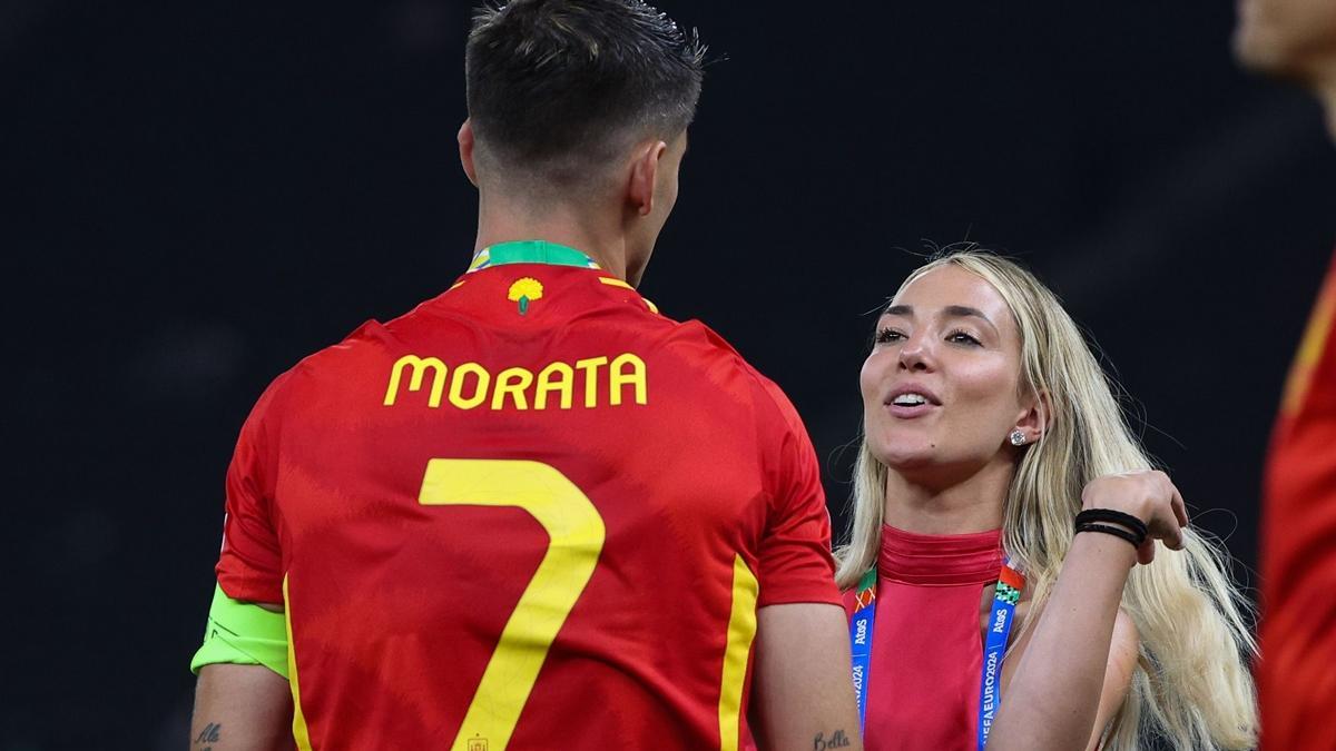 Morata y Alice Campello en la Eurocopa