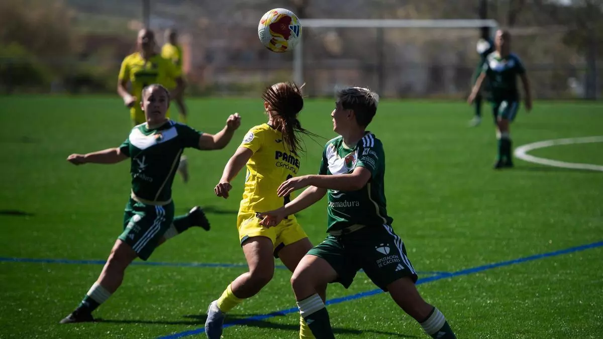 El Cacereño Femenino se queda a medias
