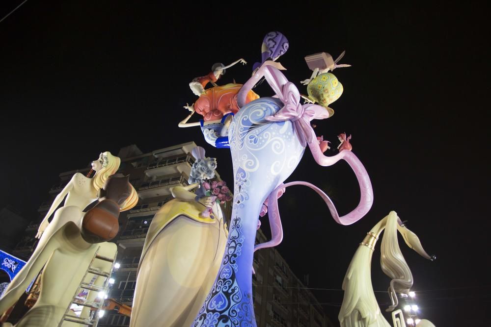 Falla Monestir de Poblet-Aparicio Albiñana (l''Antiga de Campanar).