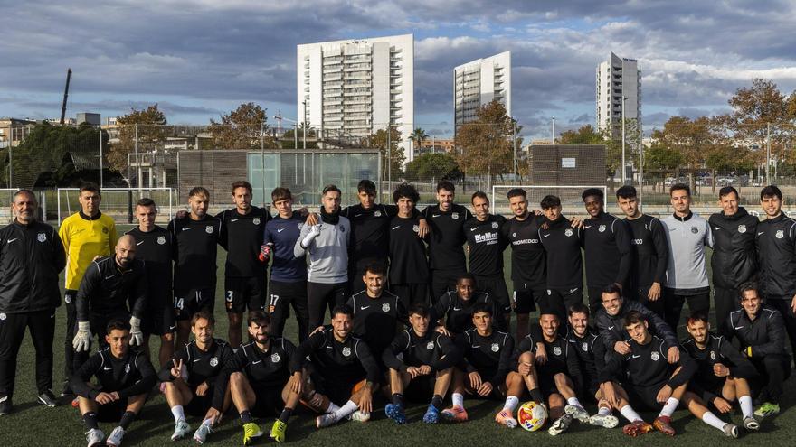 PREVIA COPA El Torrent CF se da licencia para soñar en el Ciutat de València